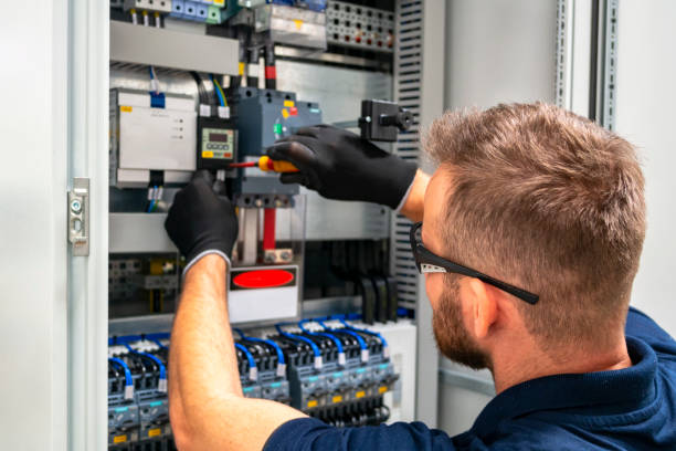 Best Affordable Emergency Electrician  in Rochester, WA